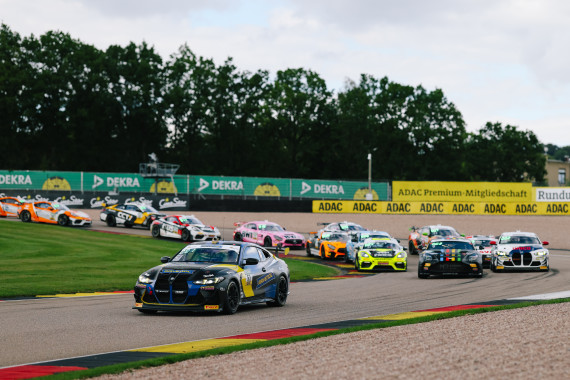 Zweiter Saisonsieg für den BMW von FK Performance Motorsport