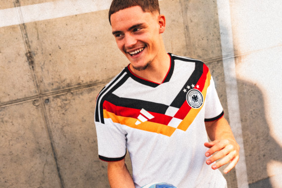 Zu sehen ist Nationalspieler Florian Wirtz.