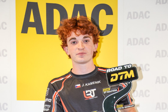 F2.jpg