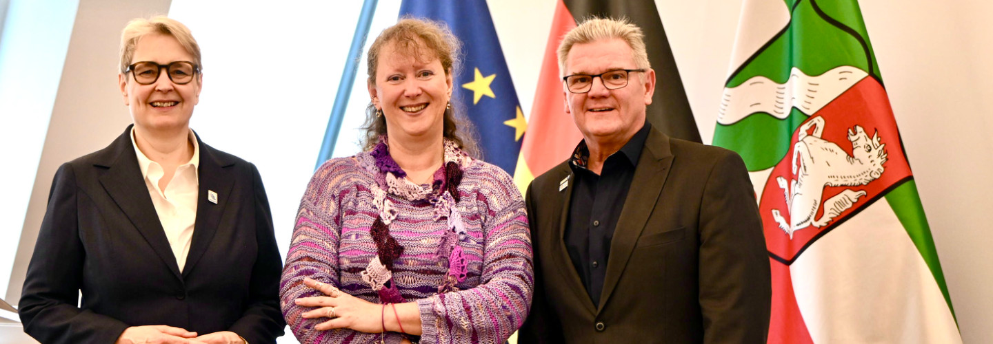 v.l.: Gabriela Pantring (Vorstandsvorsitzende der NRW.BANK) , Andrea Milz (NRW-Staatssekretärin für Sport und Ehrenamt) und Stefan Klett (Präsident des LSB NRW)