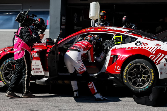 Auf ServusTV ON und Youtube.com/ADACMotorsports werden alle Rennen des ADAC GT Masters live gezeigt