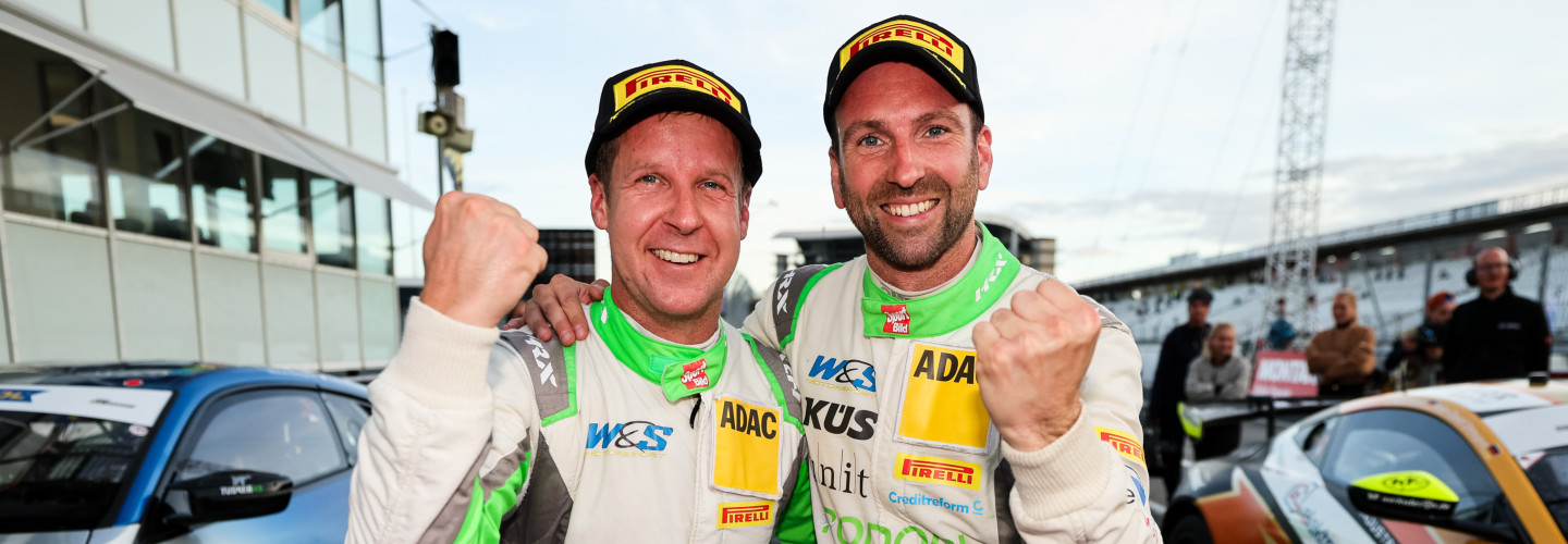 Strahlende Tagessieger- Max Kronberg (li.) und Hendrik Still