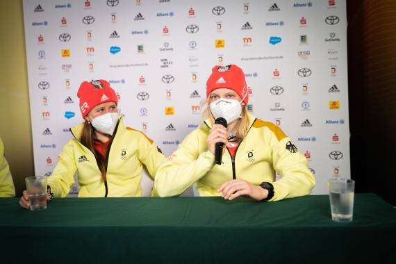 Statements der Langlauf-Olympiasiegerinnen Katharina Hennig und Victoria Carl von der Pressekonferenz des Team Deutschland.