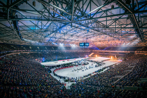 Biathlon auf Schalke in der Veltins-Arena