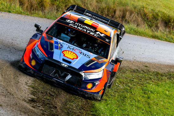 Thierry Neuville sicherte sich den Sieg beim vorletzten Lauf der WRC-Saison