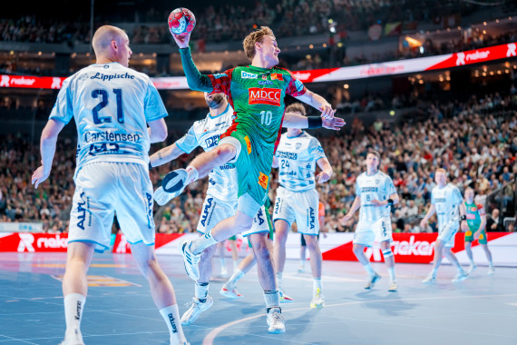 Foto vom Glasboden, der beim Lidl Final4 in der LANXESS arena in Köln zum Einsatz gekommen ist.