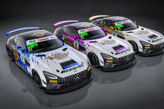 Blick auf die drei Mercedes-AMG GT4 der CV Performance Group