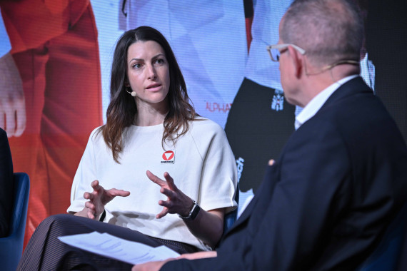 Janine Flock, Skeleton-Pilotin und Olympia-Siegerin