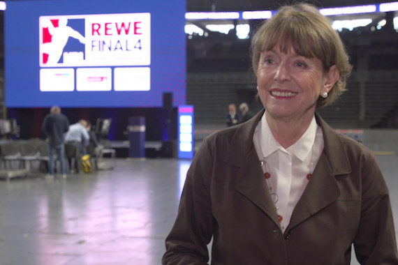 Im Interview spricht Kölns Oberbürgermeisterin Henriette Reker über den Wechsel des Final4 in die Domstadt.