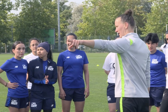 Schnittbilder vom Training der Afghaninnen mit Almuth Schult