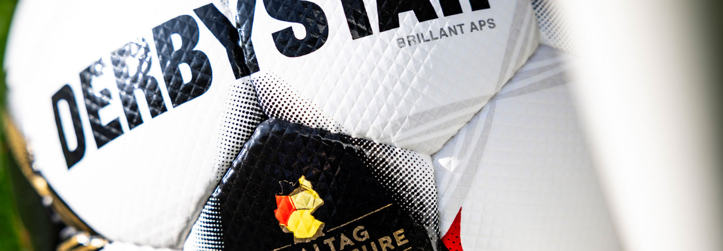 Individuelles Balldesign für den elften Finaltag der Amateure
