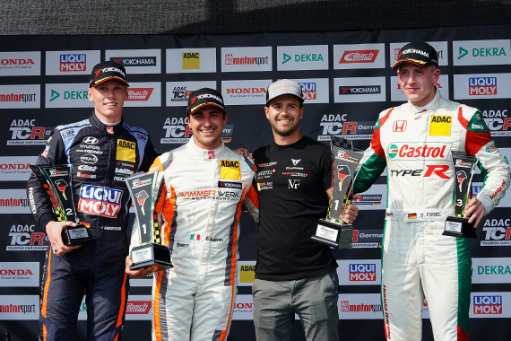 Das Podium der ADAC TCR Germany am Samstag auf dem Hockenheimring