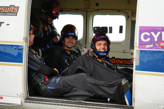 Team Airbus 4way beim Flugzeugstart