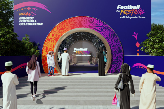 Die Deutsche Fußballnationalmannschaft testet im Vorfeld der WM abschließend im Oman, wo während des Turniers das Football-Fan-Festival stattfindet.