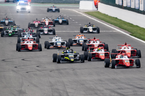 Die ADAC Formel 4 startet in das zweite Rennwochenende der Saison