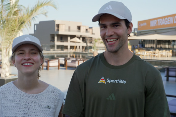 Im Interview blicken die Eiskunstläufer Minerva Hase und Nikita Volodin auf die vergangene Saison zurück und beschreiben, wie sie ihre erste Teilnahme beim Sporthilfe Club der Besten wahrnehmen. Außerdem geben sie einen Ausblick auf den kommenden Winter und sprechen über Berlin als möglichen Austragungsort Olympischer Spiele.