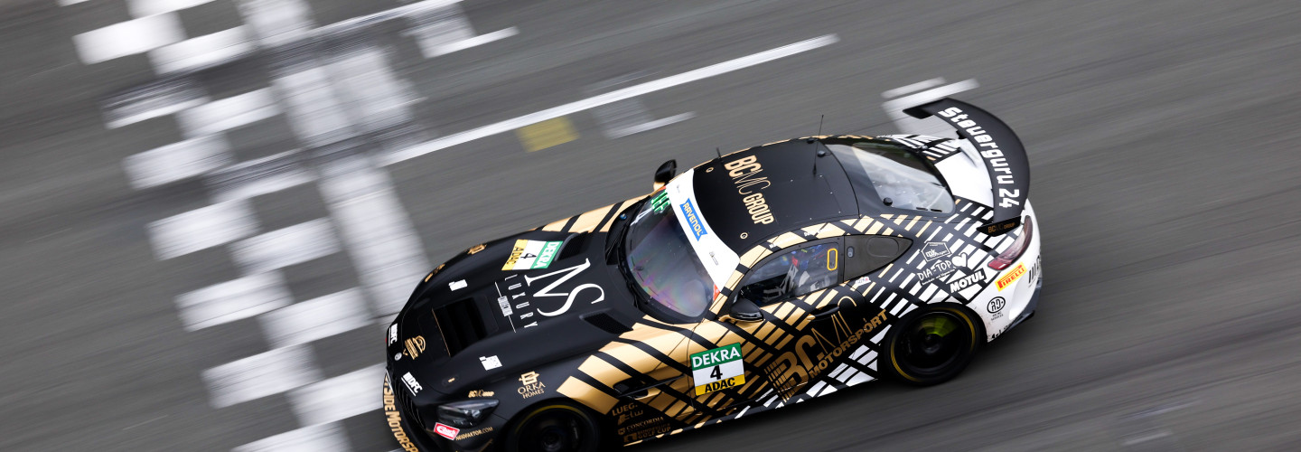 Beendet den Test auf Platz 1: Der Mercedes-AMG GT4 von Denis Bulatov und Marcel Lenerz