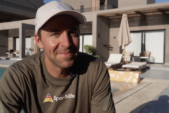 Im Interview spricht Biathlet Philipp Nawrath u.a. über die Entscheidung, welche deutsche Region sich um die Austragung Olympischer und Paralympischer Spiele bewirbt und schätzt die Lage bei den deutschen Biathleten ein.