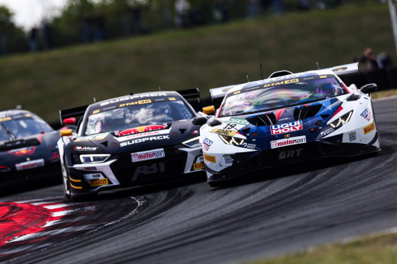 Als Tabellenführer reist Luca Engstler an den DEKRA Lausitzring