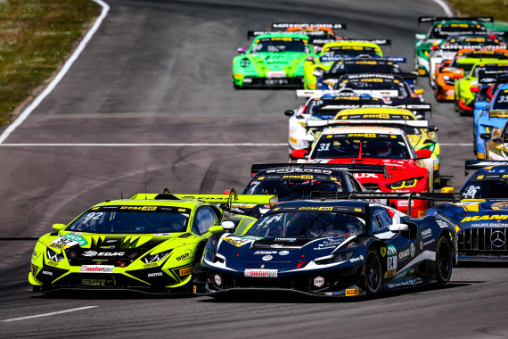 Mirko Bortolotti und Jack Aitken (l-r) sind die beiden Vorjahressieger vom DEKRA Lausitzring