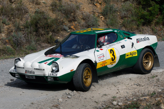 Die Historischen Rallyefahrzeuge von „Slowly Sideways” bescheren den Zuschauern ein Wiedersehen mit unvergessenen Rallyeboliden. Ein echter nostalgischer Leckerbissen für PS-Liebhaber