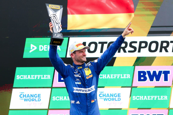 Maro Engel führt die DTM mit einem Punkt Vorsprung an