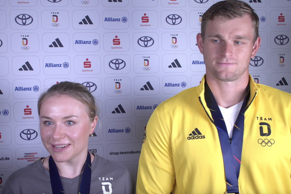 Im Interview sprechen Annika Loske und Nico Pickert u.a. über ihren Bronze-Erfolg im Mixed Mixed C2 200m und geben Ausblick auf die Kanu-WM 2023 in Duisburg.