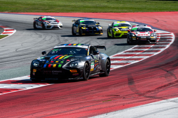 Siegerauto: Der Aston Martin von COSY Racing by ESM