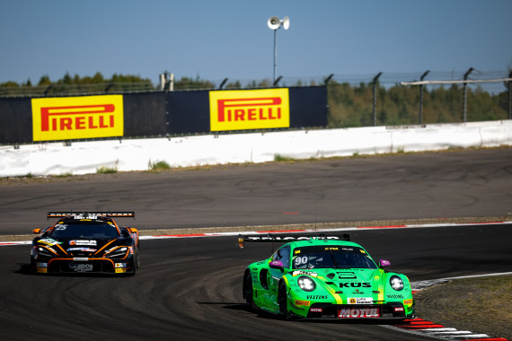Ricardo Feller steuerte seinen Porsche 911 GT3 R auf Platz zwei