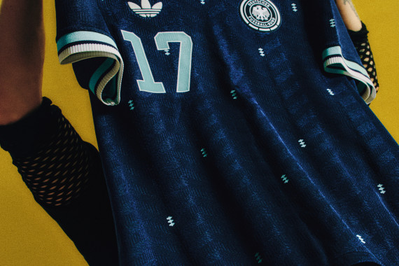 Foto vom neuen DFB-Auswärtstrikot