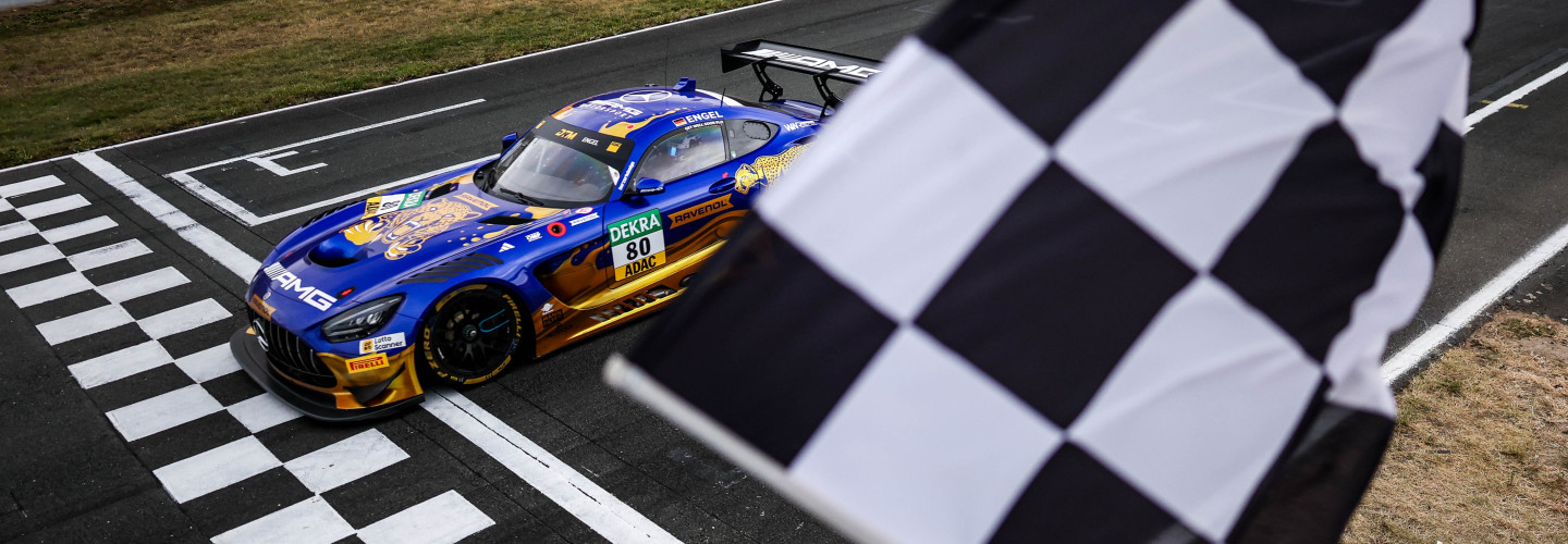 Maro Engel erbt den Sieg beim zehnten DTM-Lauf in der Motorsport Arena Oschersleben