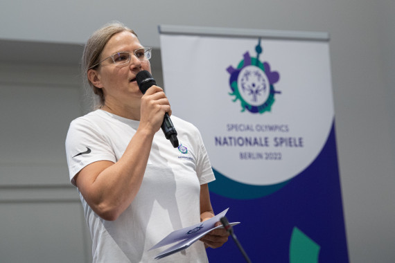 Jenny Wolf beim Wissenschafts-Kongress während der Nationalen Spiele Berlin 2022