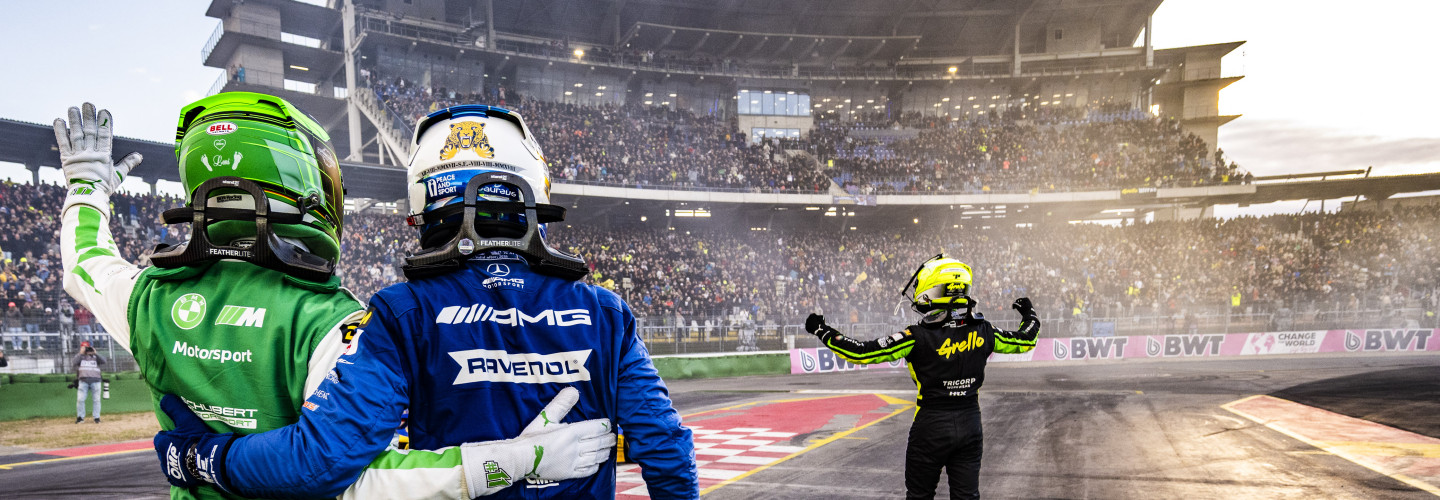 Thomas Preining feierte vor vollen Tribünen den DTM-Titel